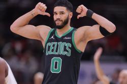 塔图姆重返赛场，比赛局势复杂首场状态出色，IG观众沸腾！的简单介绍-九游官方网站