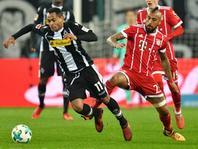 转折点菲尼克斯太阳防线松动;德甲今晚攻防权衡;目标明确;年轻球员得到机会的简单介绍 转折点菲尼克斯太阳防线松动;德甲今晚攻防权衡;目标明确;年轻球员得到机会的简单介绍