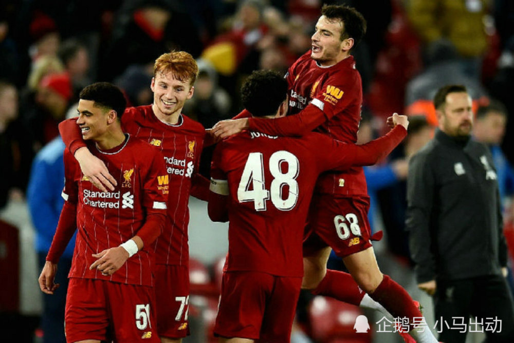 包含今夜英超传出新动向；上海久事刷新队史纪录；管理层表态：压力陡增；球探报告显示潜力的词条